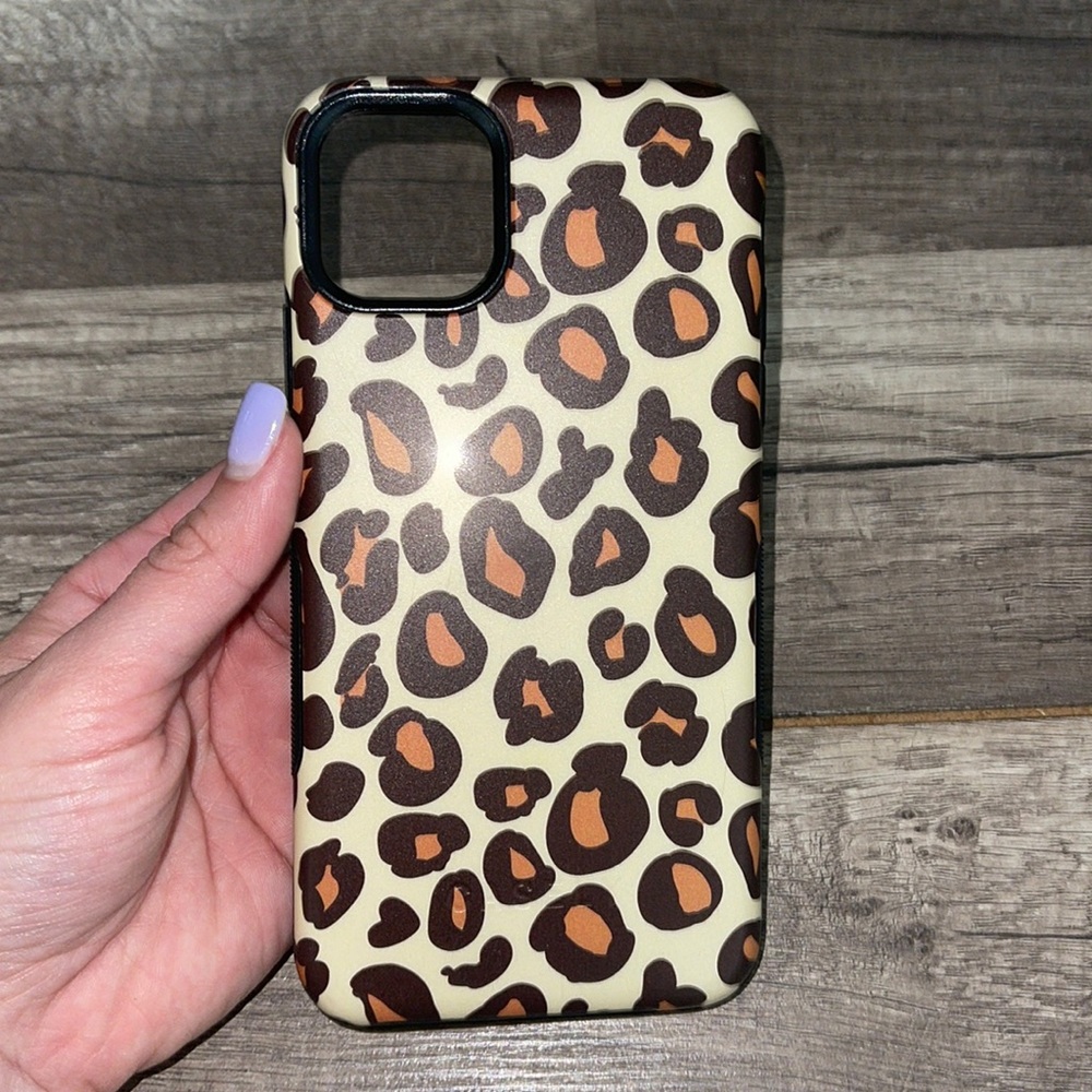 Casely | leopard IPhone 11 Pro Max case 🐆